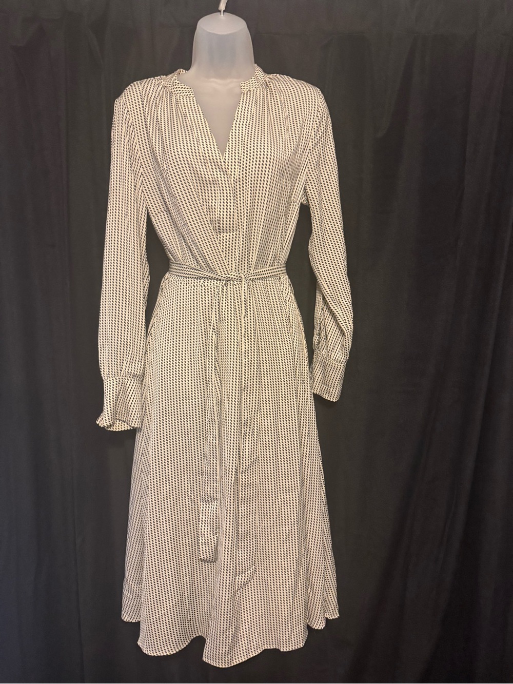 H&M Black and White Long-Sleeve Tie-Waist Printed Midi Dress